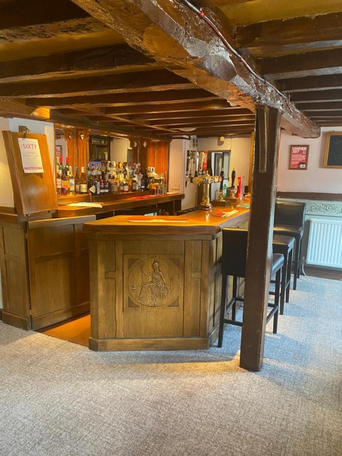 The Queens Head Inn Milton Ernest Exterior photo